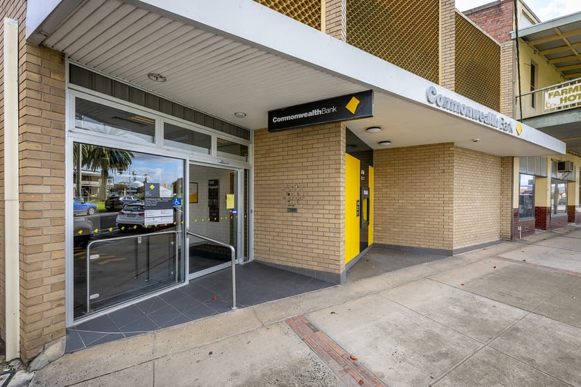 Click to view all images 10 - 12 Victoria Street Nhill VIC 3418 - Image 1