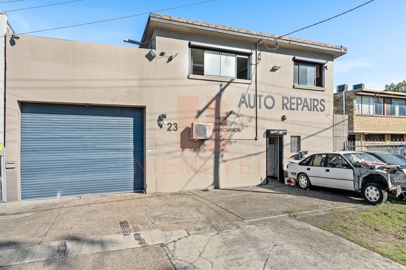 Click to view all images Factory/Office/23 Hollywood Drive Lansvale NSW 2166 - Image 1