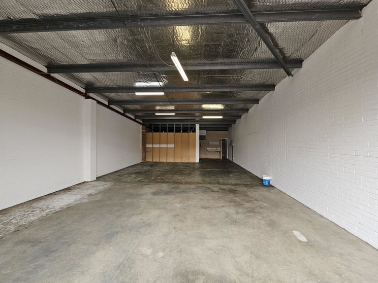 Click to view all images 8/18 Milford Street East Victoria Park WA 6101 - Image 3