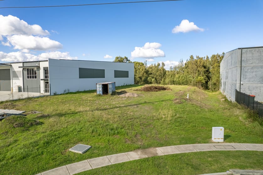 Click to view all images 24 Cobbans Close Beresfield NSW 2322 - Image 1
