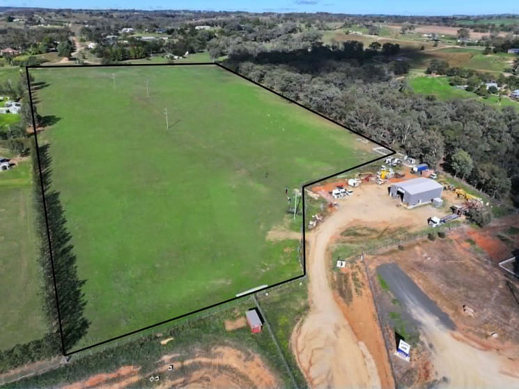 4 James Lane, 8F Old Temora Road, Young NSW 2594 - Image 2