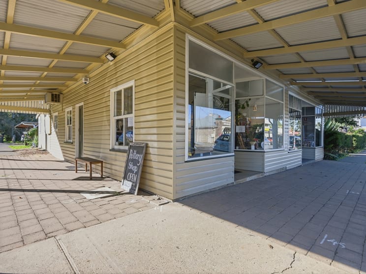 Click to view all images 25-27 Hyde Street Bellingen NSW 2454 - Image 2