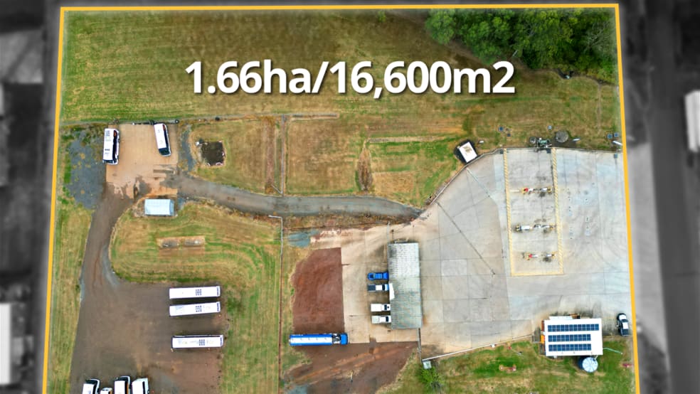 Click to view all images 1495 Warrego Highway Blacksoil QLD 4306 - Image 2