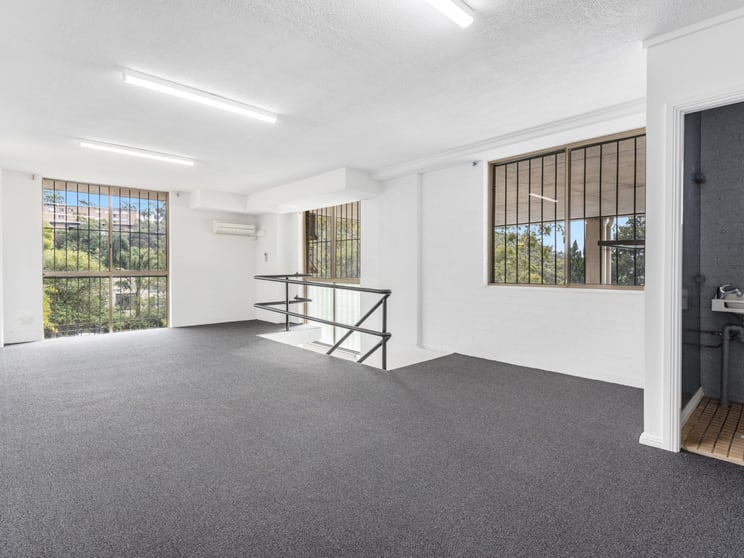 5/3 Marina Close Mount Kuring-gai NSW 2080 - Image 3