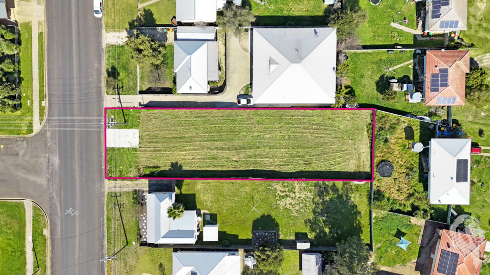 Click to view all images 51A Gibbons Street Narrabri NSW 2390 - Image 2