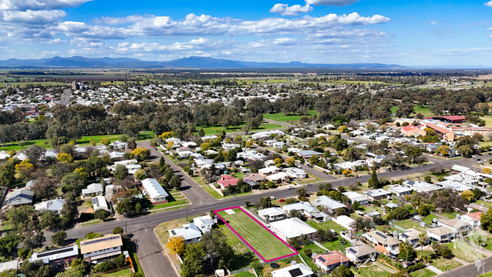 Click to view all images 51A Gibbons Street Narrabri NSW 2390 - Image 3
