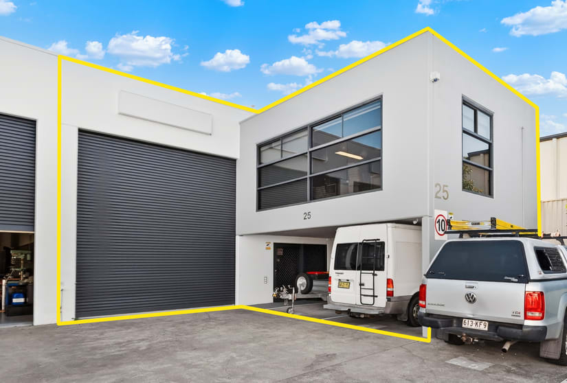 Click to view all images 25/3 Dalton Street Upper Coomera QLD 4209 - Image 1