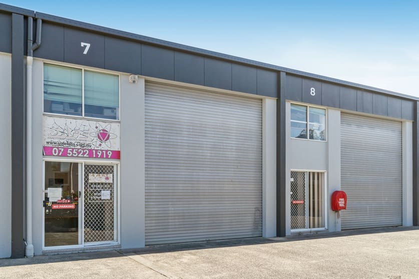 7&8/4 Fremantle Street Burleigh Heads QLD 4220 - Image 2