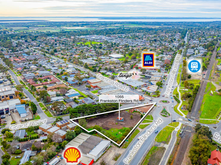 Click to view all images 1055 Frankston-Flinders Road Somerville VIC 3912 - Image 2