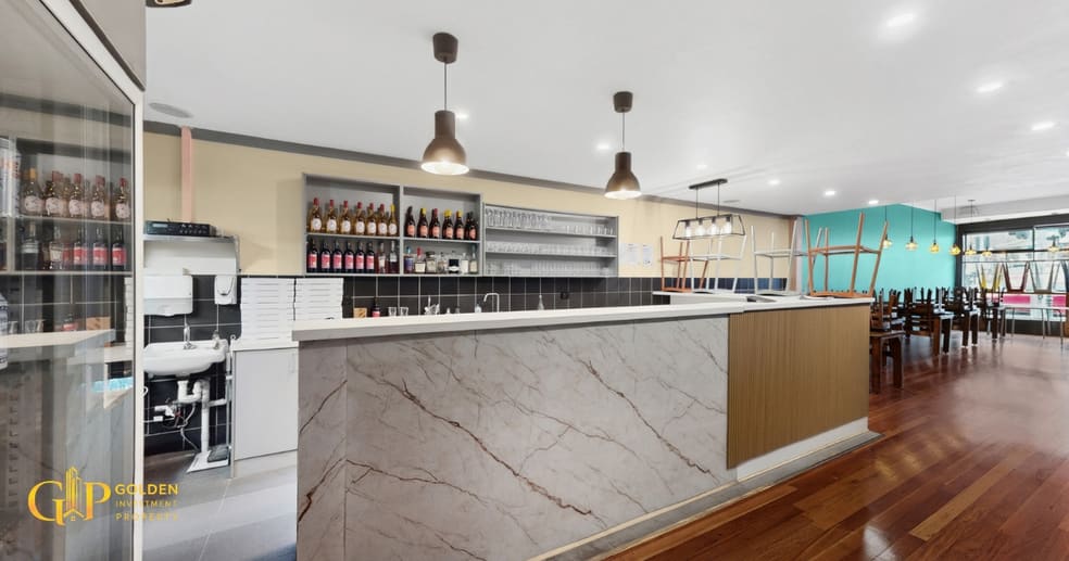 Click to view all images 285 Racecourse Road Kensington VIC 3031 - Image 1
