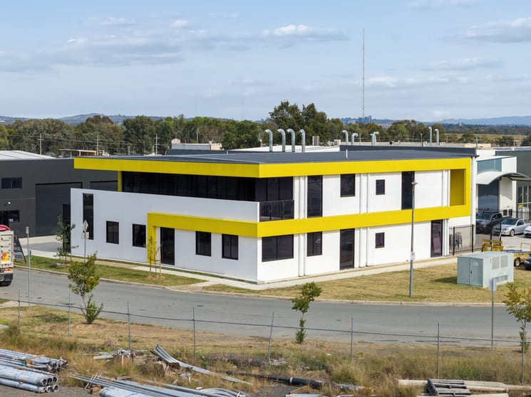 Click to view all images Unit 5/58 dacre street Mitchell ACT 2911 - Image 1