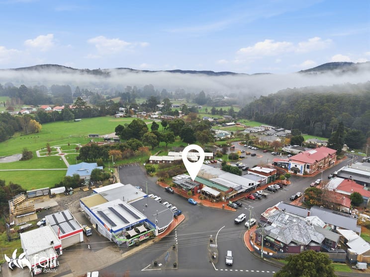 Click to view all images 2 Brady Street Geeveston TAS 7116 - Image 3