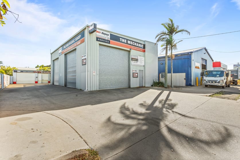 Click to view all images 155 Farm Street Kawana QLD 4701 - Image 3
