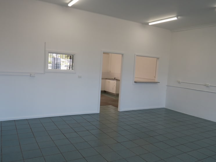 Click to view all images 37 Wyong Road Tumbi Umbi NSW 2261 - Image 2
