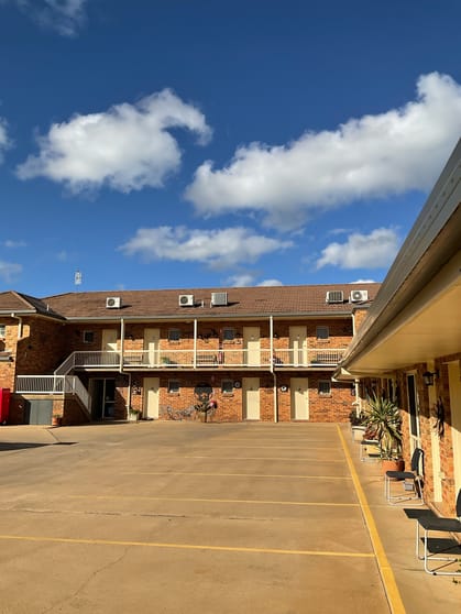 Click to view all images Parkes NSW 2870 - Image 3