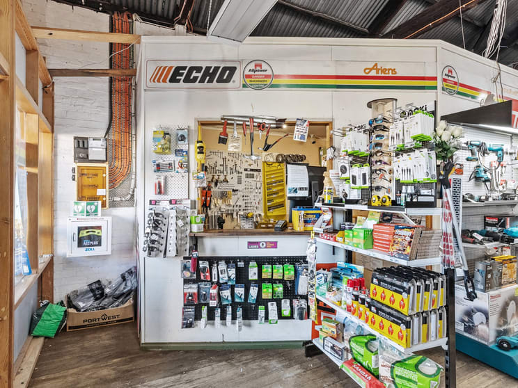 Click to view all images Suite 1/61 Main Street Sheffield TAS 7306 - Image 3