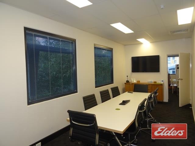 Click to view all images 23/76 Doggett Street Newstead QLD 4006 - Image 3