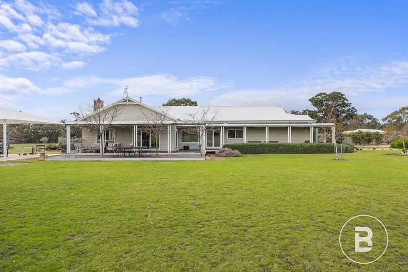 Click to view all images 3950 Ararat - Halls Gap Road Halls Gap VIC 3381 - Image 1