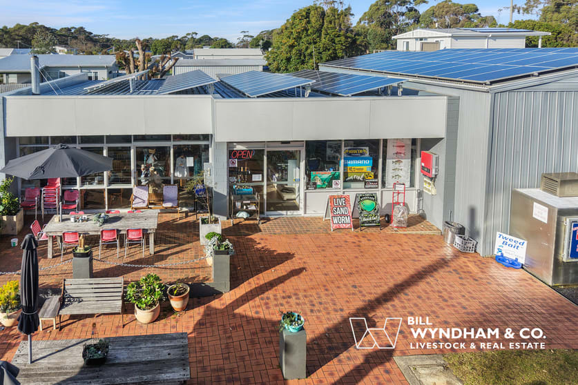 Click to view all images 4 Marlo Road Marlo VIC 3888 - Image 2