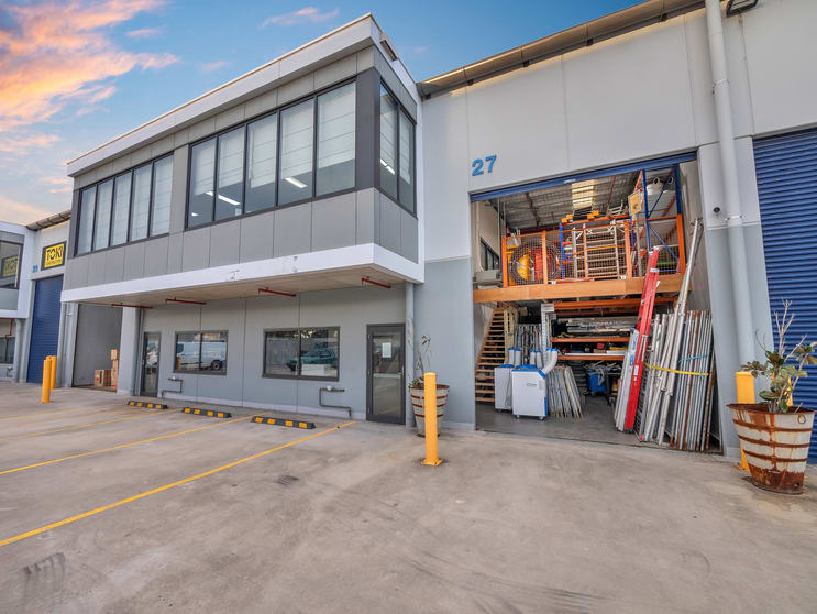 Click to view all images 27&28/13-15 Baker Street Banksmeadow NSW 2019 - Image 1