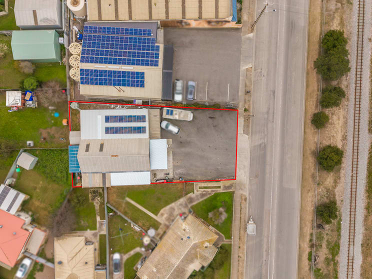 Click to view all images 124 Mortlock Terrace Port Lincoln SA 5606 - Image 3