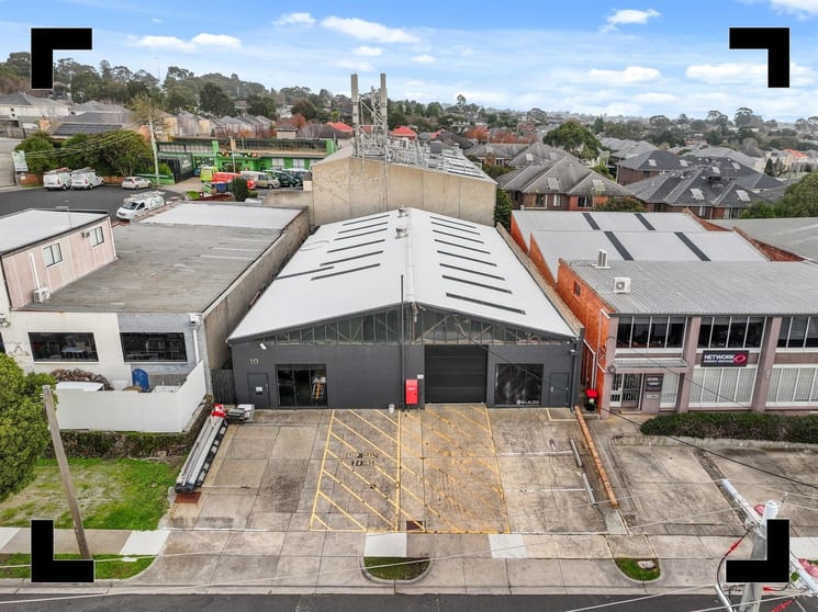 Click to view all images 10 Florence Street Burwood VIC 3125 - Image 1