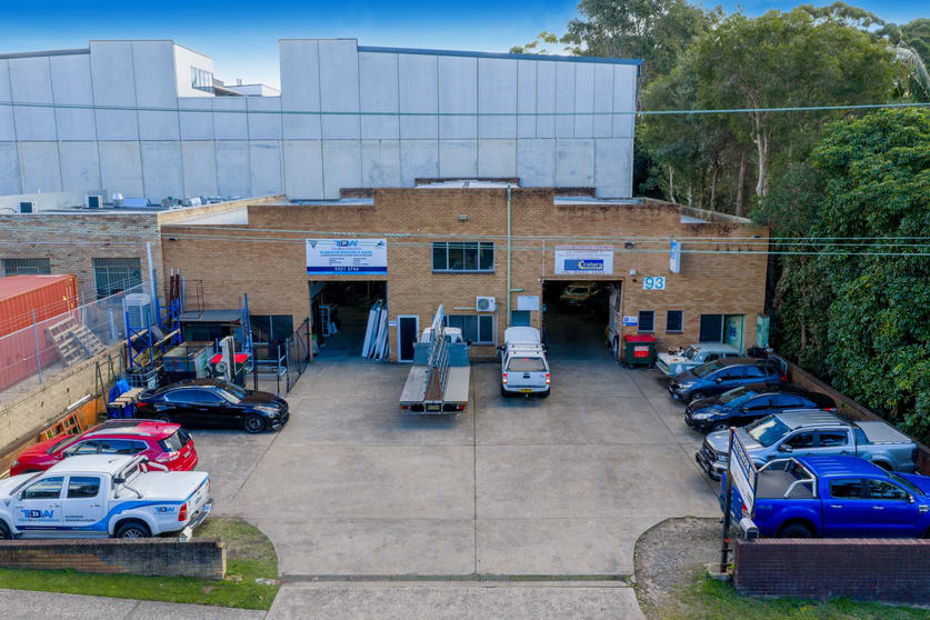 Click to view all images 83 Bath Road Kirrawee NSW 2232 - Image 3