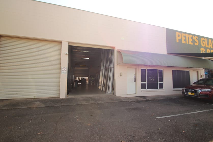 Click to view all images 2/1 Sadgroves Crescent Winnellie NT 0820 - Image 1