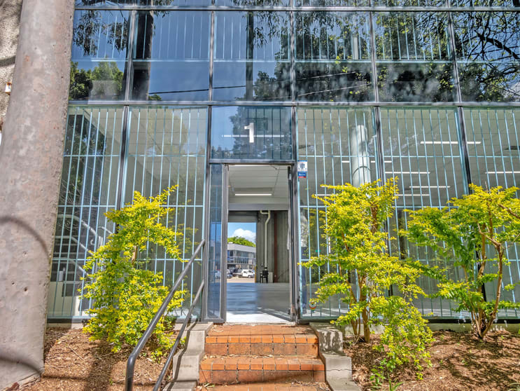 Click to view all images 1/17-21 Bowden Street Alexandria NSW 2015 - Image 2