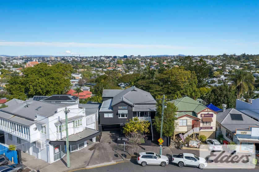 Click to view all images 82 Latrobe Terrace Paddington QLD 4064 - Image 3