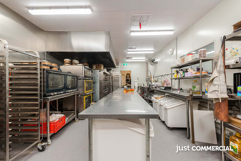 Click to view all images 1/165-169 Clayton Road Oakleigh East VIC 3166 - Image 2