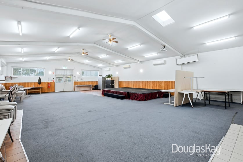 Click to view all images 96 Cromer Avenue Sunshine North VIC 3020 - Image 2
