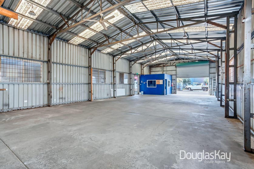 Click to view all images 9 Maida Avenue Sunshine North VIC 3020 - Image 3
