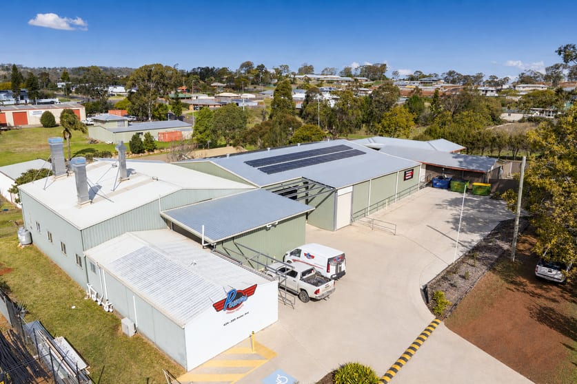 Click to view all images 424 - 428 Anzac Avenue Drayton QLD 4350 - Image 1