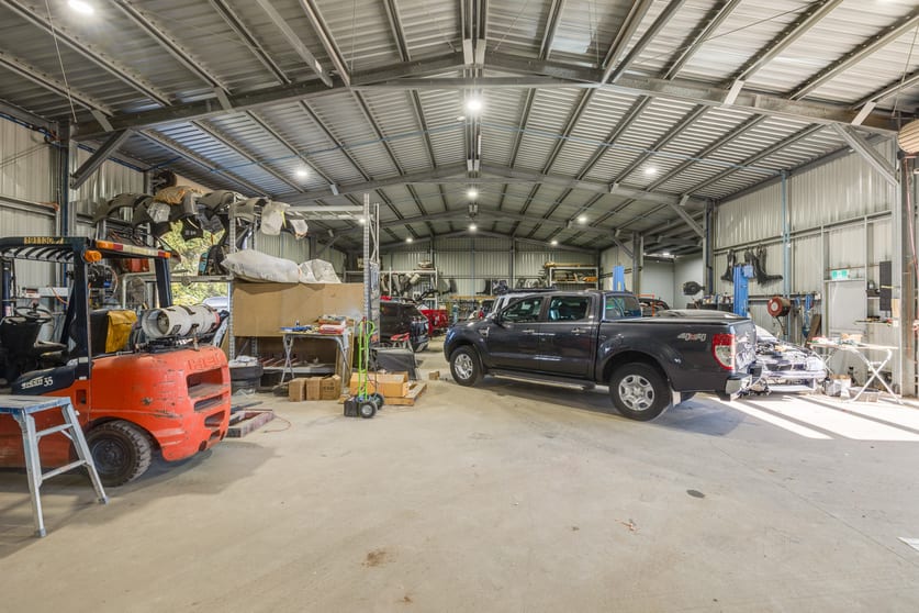 Click to view all images 424 - 428 Anzac Avenue Drayton QLD 4350 - Image 3