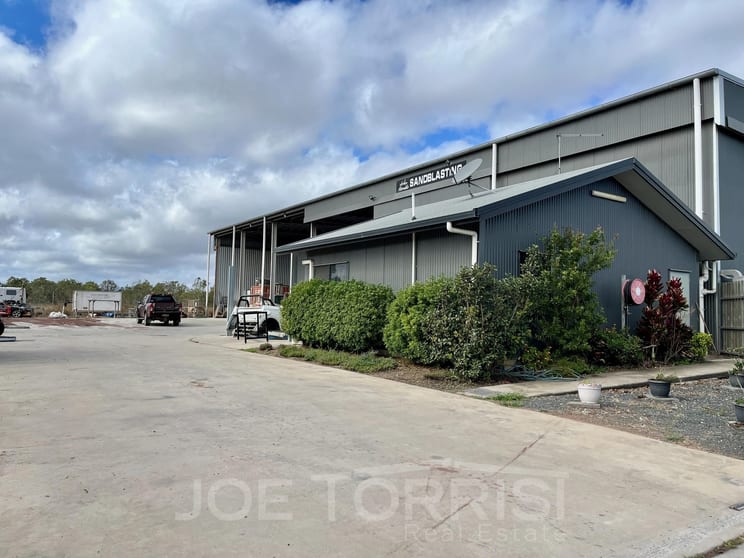 Click to view all images 25-27 Martin Tenni Drive Mareeba QLD 4880 - Image 2