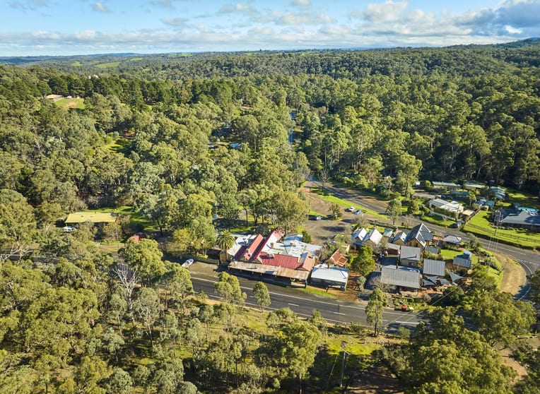 Click to view all images 79 Burns Street St Andrews VIC 3761 - Image 3
