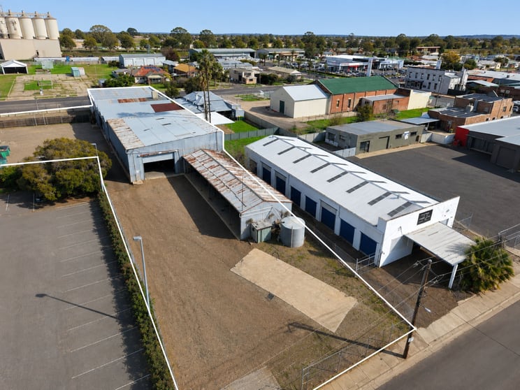 Click to view all images 90 Barber Street Gunnedah NSW 2380 - Image 2
