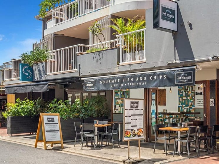 Click to view all images 1/7-9 Bay Lane Byron Bay NSW 2481 - Image 1