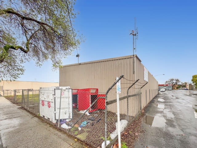 Click to view all images 78-80 Alma Street Maryborough VIC 3465 - Image 2