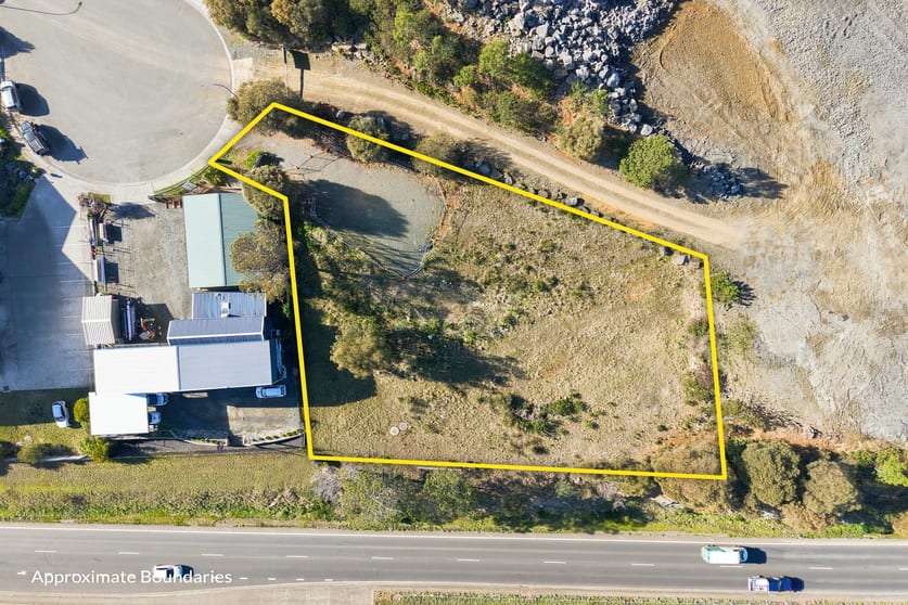 Click to view all images 44 McIntyre Street Mornington TAS 7018 - Image 2