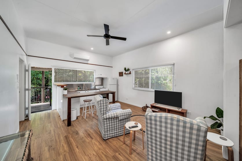 5/2-4 Stephens Street Mission Beach QLD 4852 - Image 3