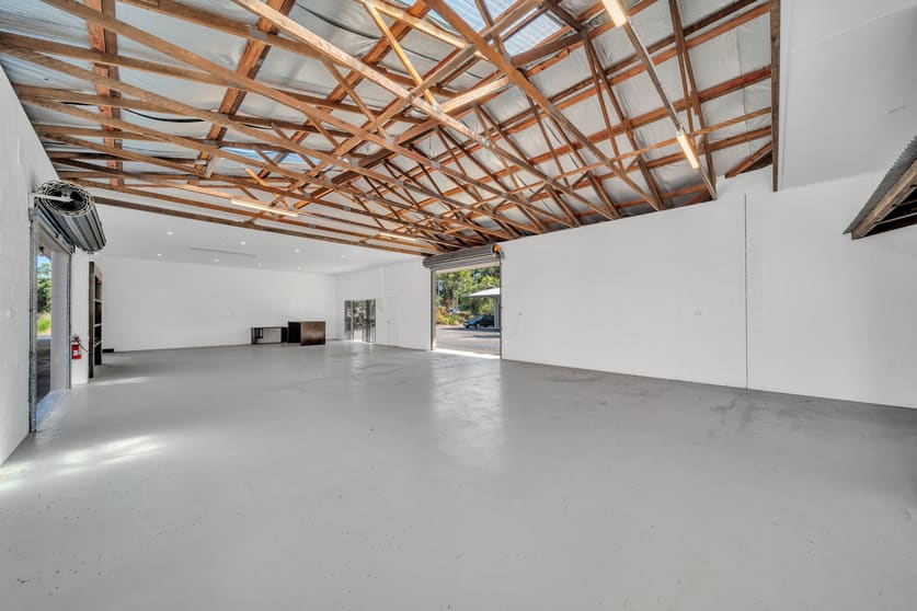 5/2-4 Stephens Street Mission Beach QLD 4852 - Image 2