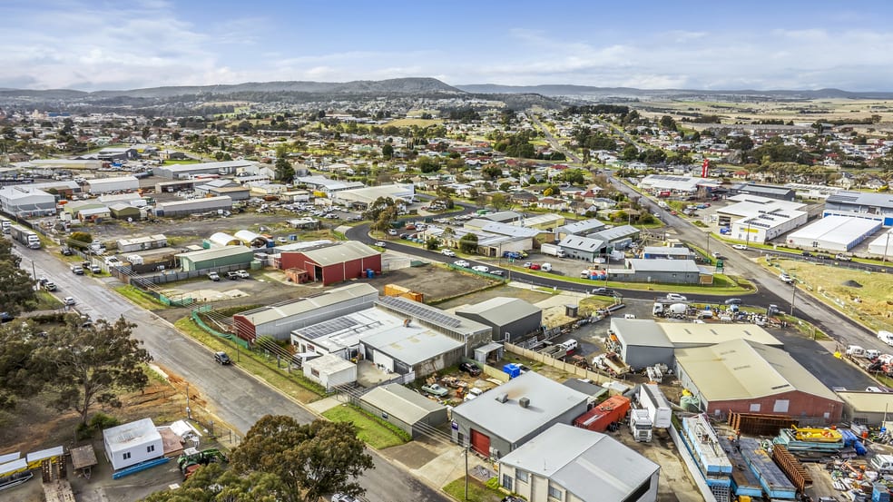 Click to view all images 85 Knox Street Goulburn NSW 2580 - Image 3