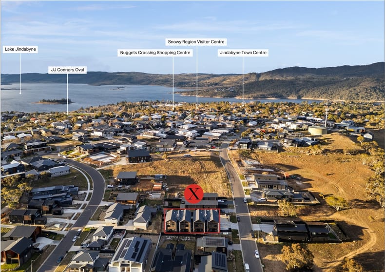 Click to view all images 68 Twynam Street Jindabyne NSW 2627 - Image 2