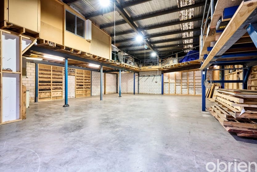 Click to view all images 4/3 Olive Grove Keysborough VIC 3173 - Image 2