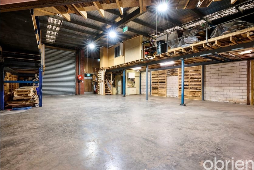 Click to view all images 4/3 Olive Grove Keysborough VIC 3173 - Image 3