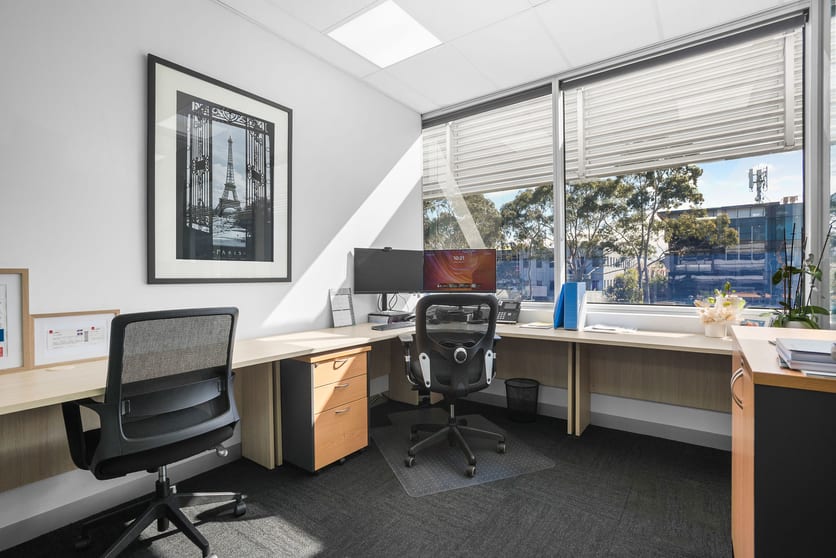 Click to view all images 108/12 Corporate Drive Heatherton VIC 3202 - Image 5
