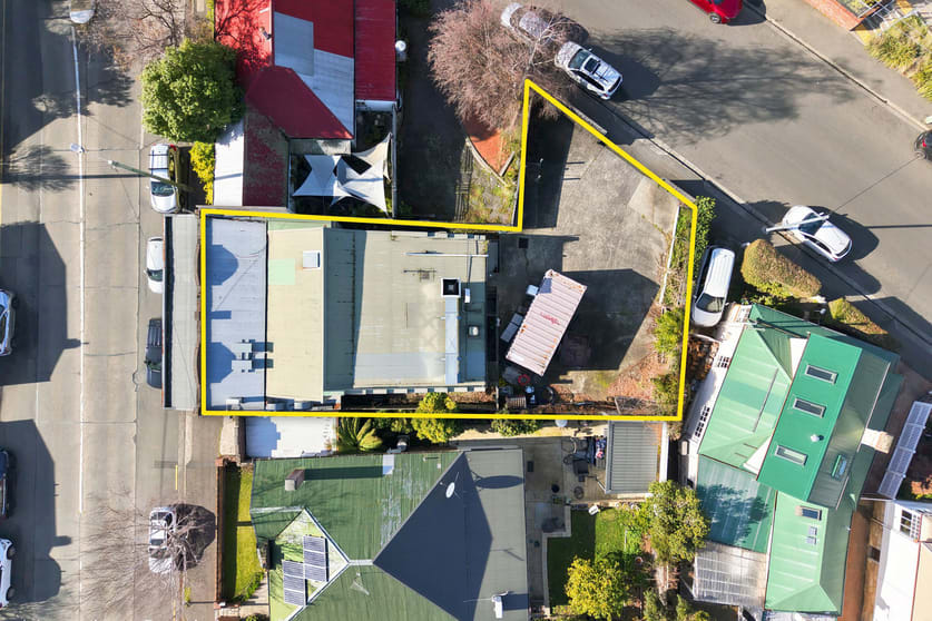 Click to view all images 4 Cascade Road South Hobart TAS 7004 - Image 3