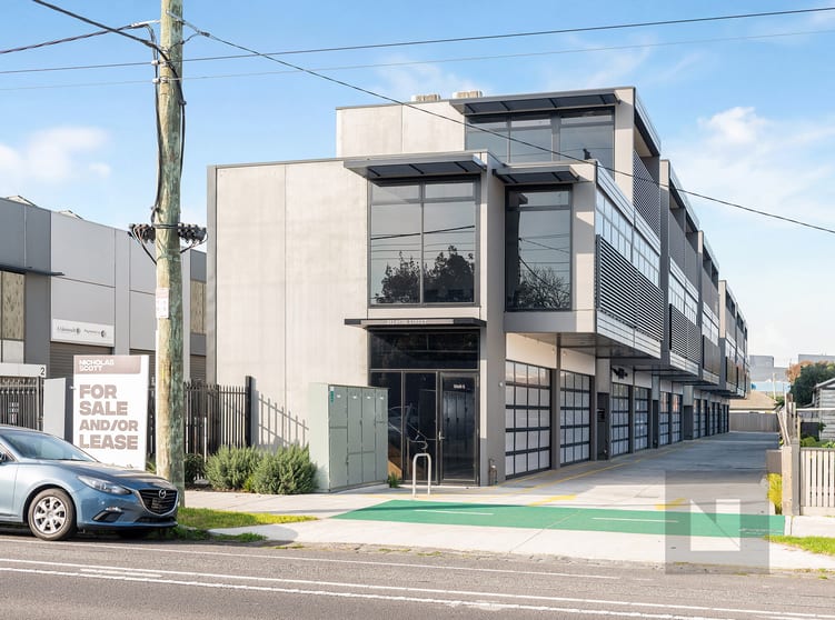 8/213 Hyde Street Yarraville VIC 3013 - Image 2